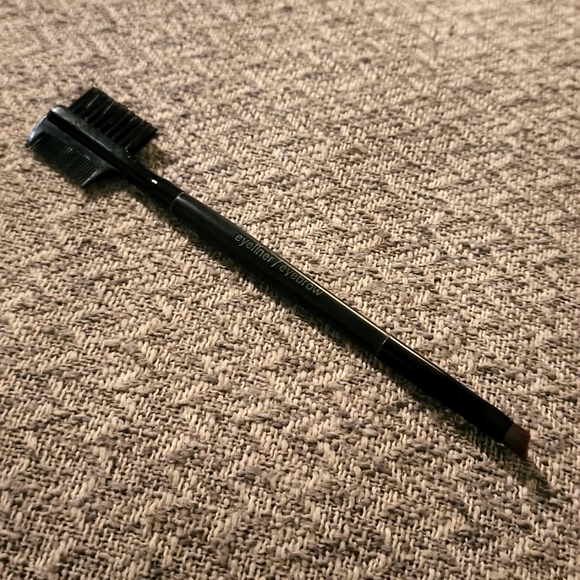 EUC!!! Mary Kay 3-in-1 Eyeliner/Eyebrow Brush - Picture 1 of 4